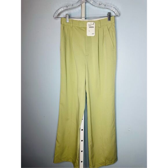 Elodie NWT Pleated Straight Leg Pistachio Pants size small - Picture 3 of 7